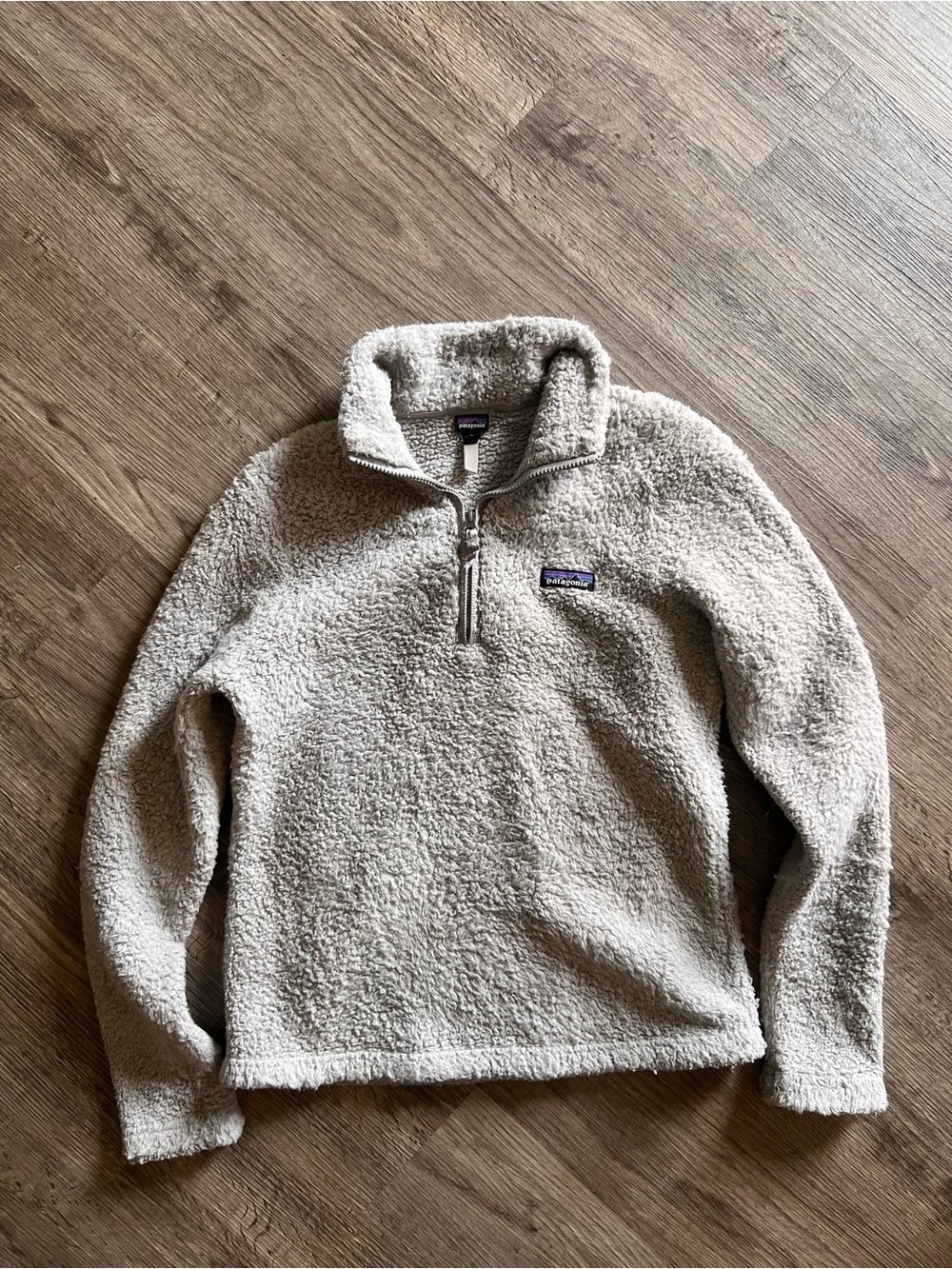Patagonia Women's Los Gatos 1/4-Zip Fleece Pullover in a light gray color